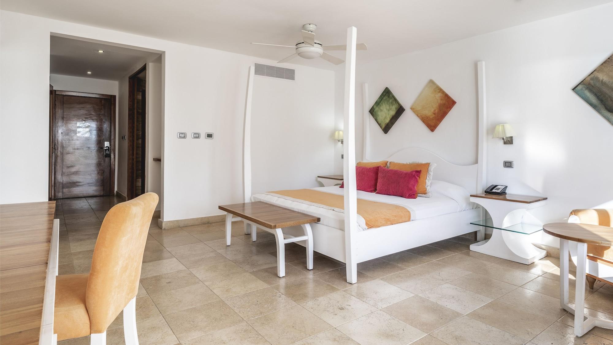 Be Live Experience Hamaca Suites Бока-Чика Экстерьер фото